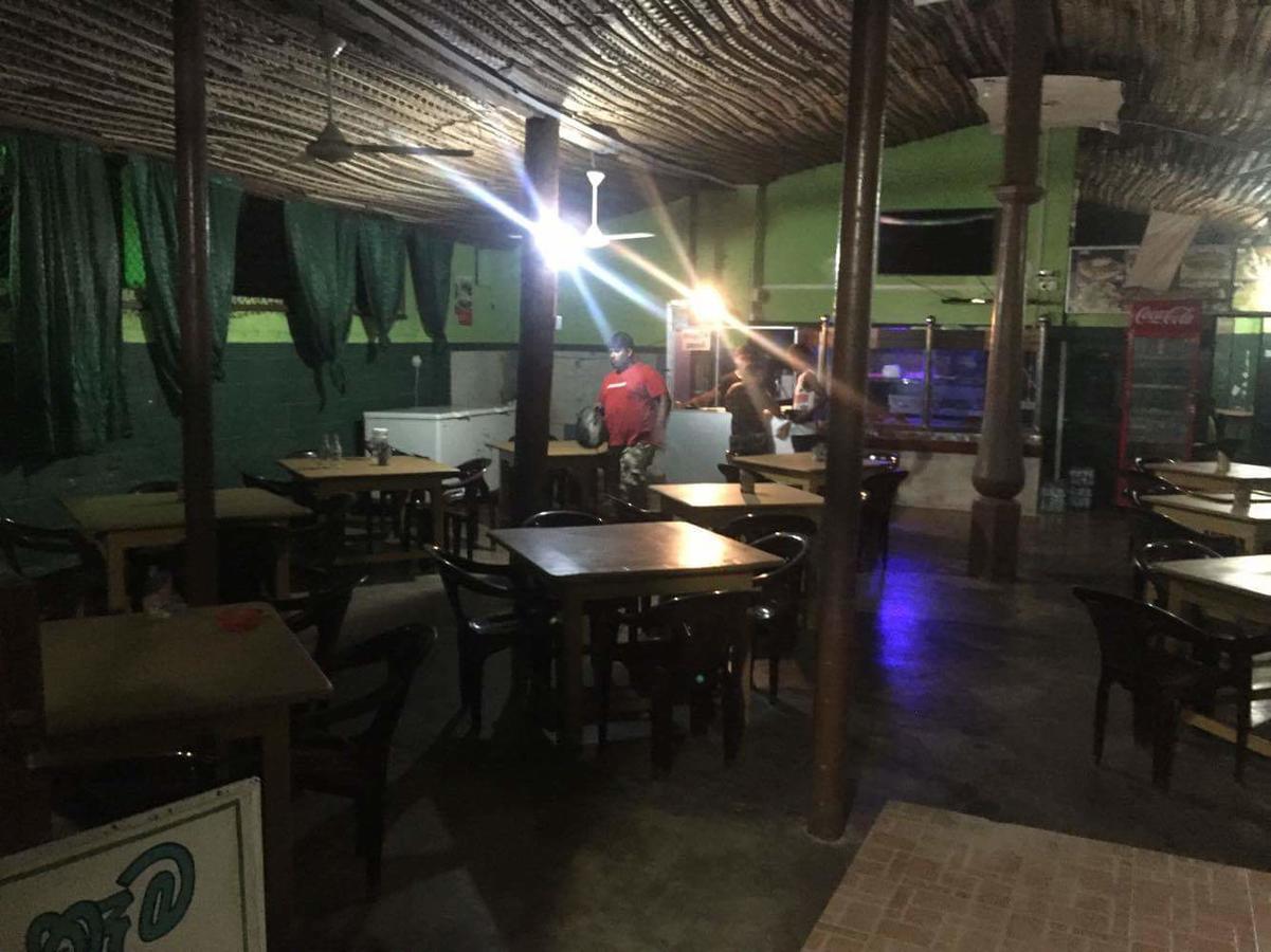 Grand Hilton Hotel Negombo Eksteriør billede
